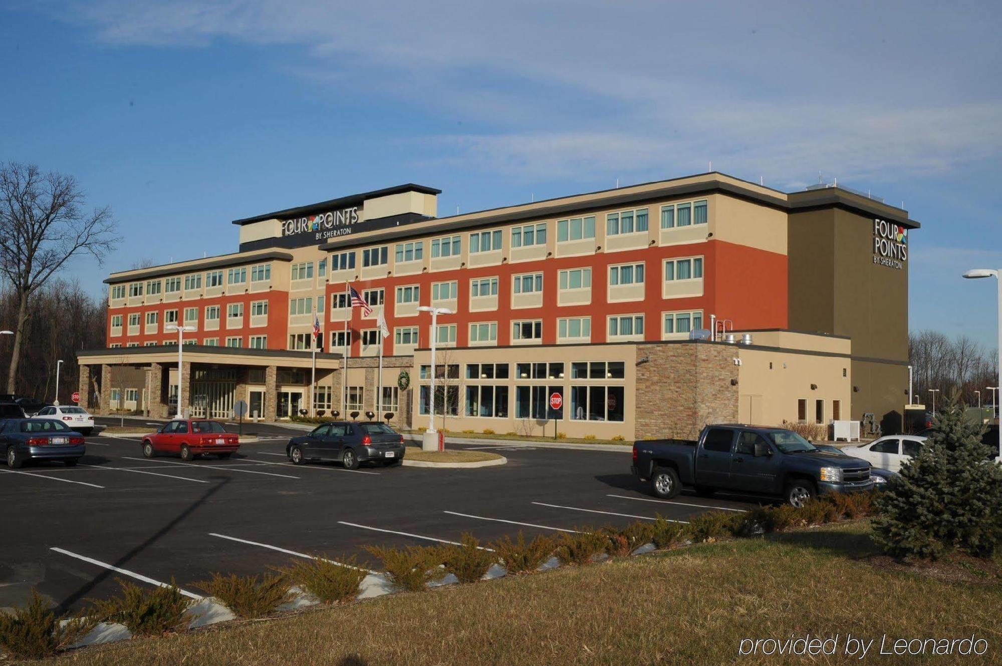 Holiday Inn Express Columbus Airport Easton Bagian luar foto